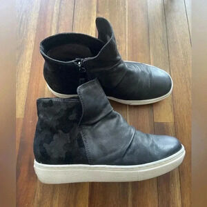 Miz Mooz Black and Gray Sneakers
